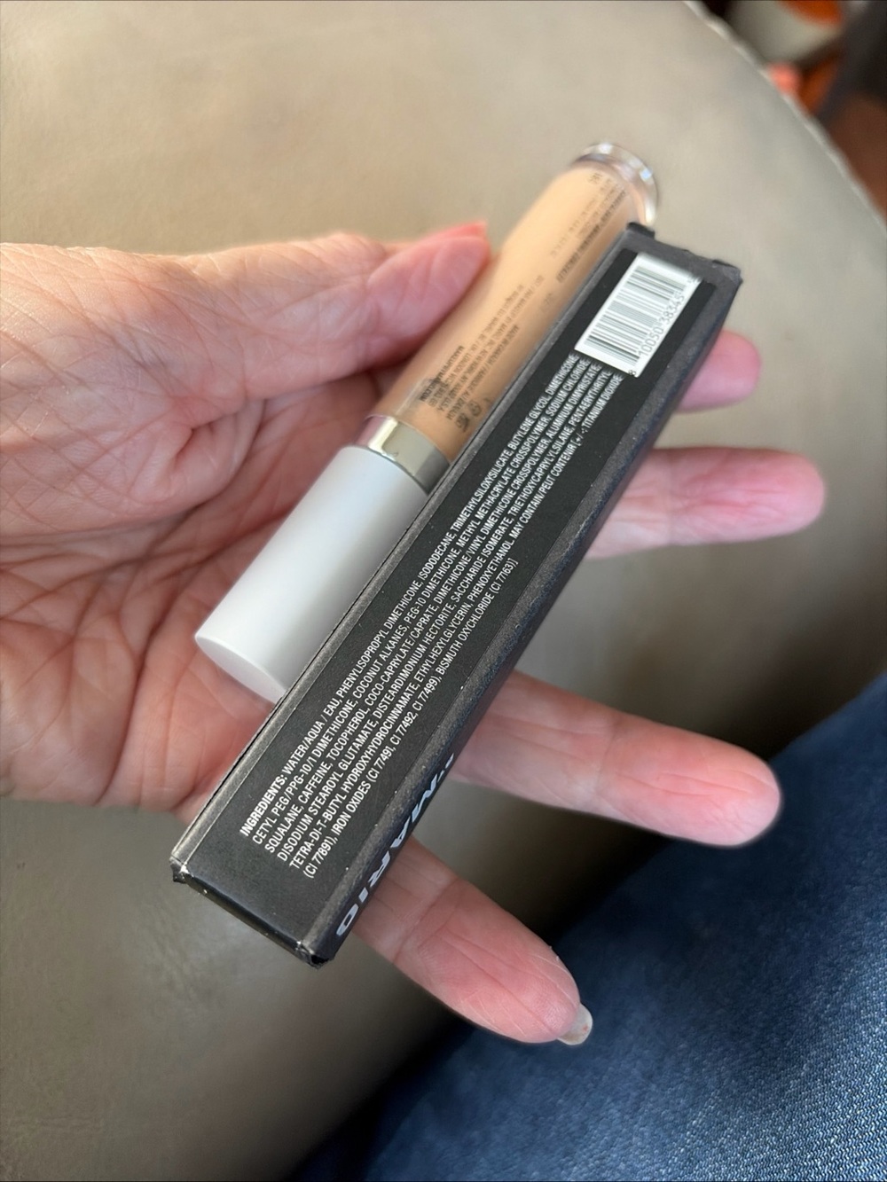 Makeup By Mario Cream Concealer - Shade 180.  New in Box! - Picture 2 of 4